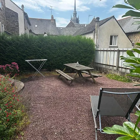 La Cachette Enchantee Neant-sur-Yvel Exterior photo